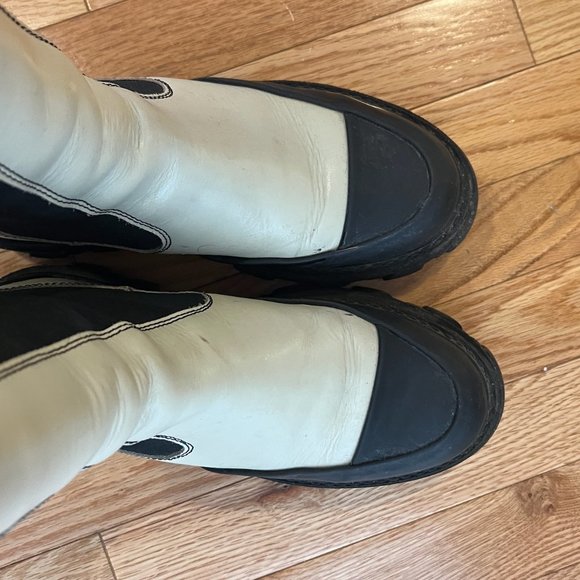 Ganni Lug Sole Chelsea Boot in Cream - Picture 4 of 4